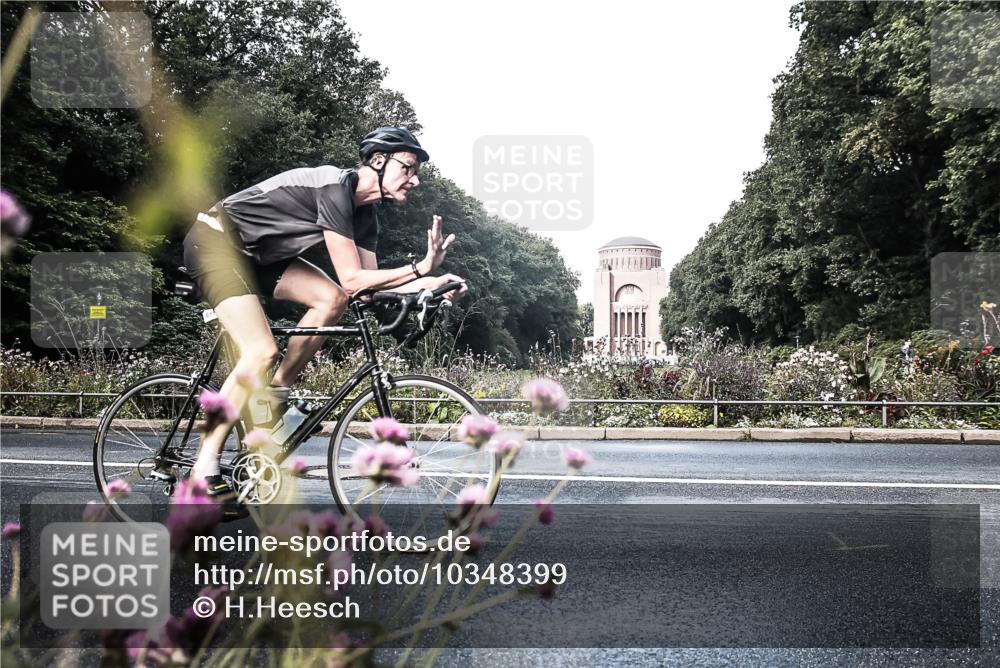 13.09.2026 - Stadtparktriathlon H.Heesch http://msf.ph/oto/10348399 13.09.2026 11:22:47 Radfahren 611, 656, 747, 767 meine-sportfotos.de