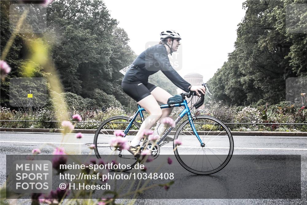 13.09.2026 - Stadtparktriathlon H.Heesch http://msf.ph/oto/10348408 13.09.2026 10:20:18 Radfahren 238, 248, 310, 390, 400, 433, 450 meine-sportfotos.de