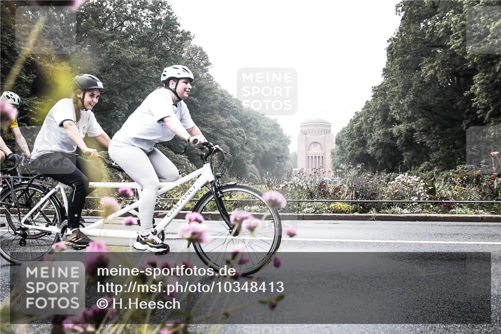 13.09.2026 - Stadtparktriathlon H.Heesch http://msf.ph/oto/10348413 13.09.2026 10:20:20 Radfahren 238, 248, 310, 385, 390, 400, 433, 450 meine-sportfotos.de