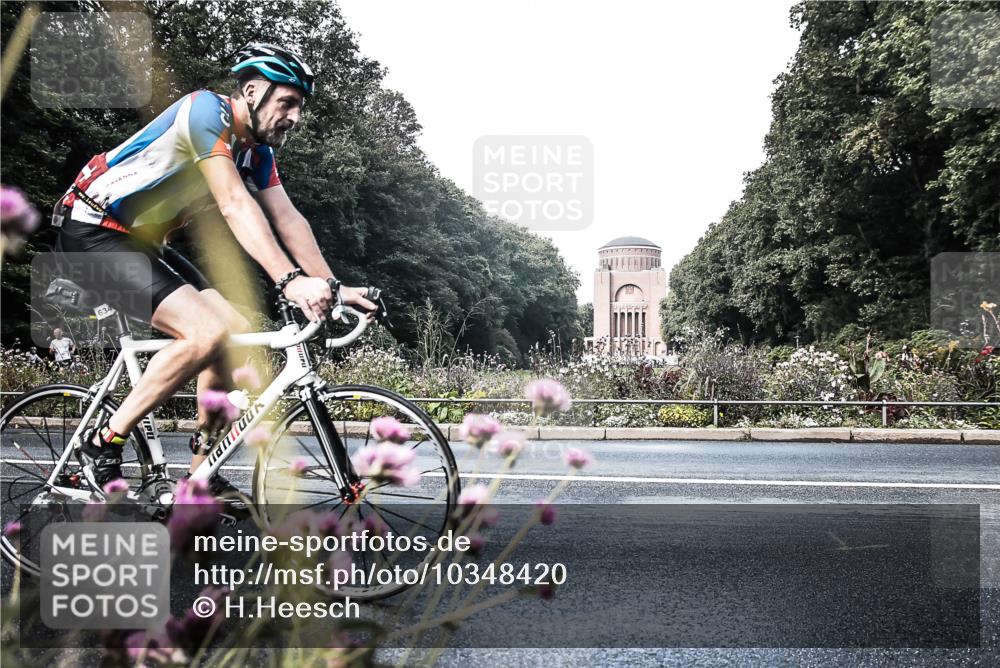13.09.2026 - Stadtparktriathlon H.Heesch http://msf.ph/oto/10348420 13.09.2026 11:23:04 Radfahren 634, 698, 732 meine-sportfotos.de
