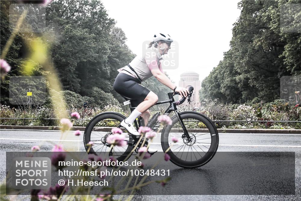 13.09.2026 - Stadtparktriathlon H.Heesch http://msf.ph/oto/10348431 13.09.2026 10:20:22 Radfahren 248, 308, 310, 385, 390, 400, 433, 450 meine-sportfotos.de