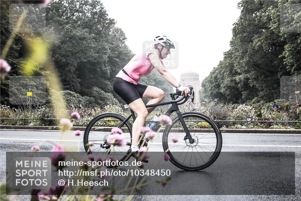 13.09.2026 - Stadtparktriathlon H.Heesch http://msf.ph/oto/10348450 13.09.2026 10:20:31 Radfahren 334, 335, 381, 383, 452 meine-sportfotos.de