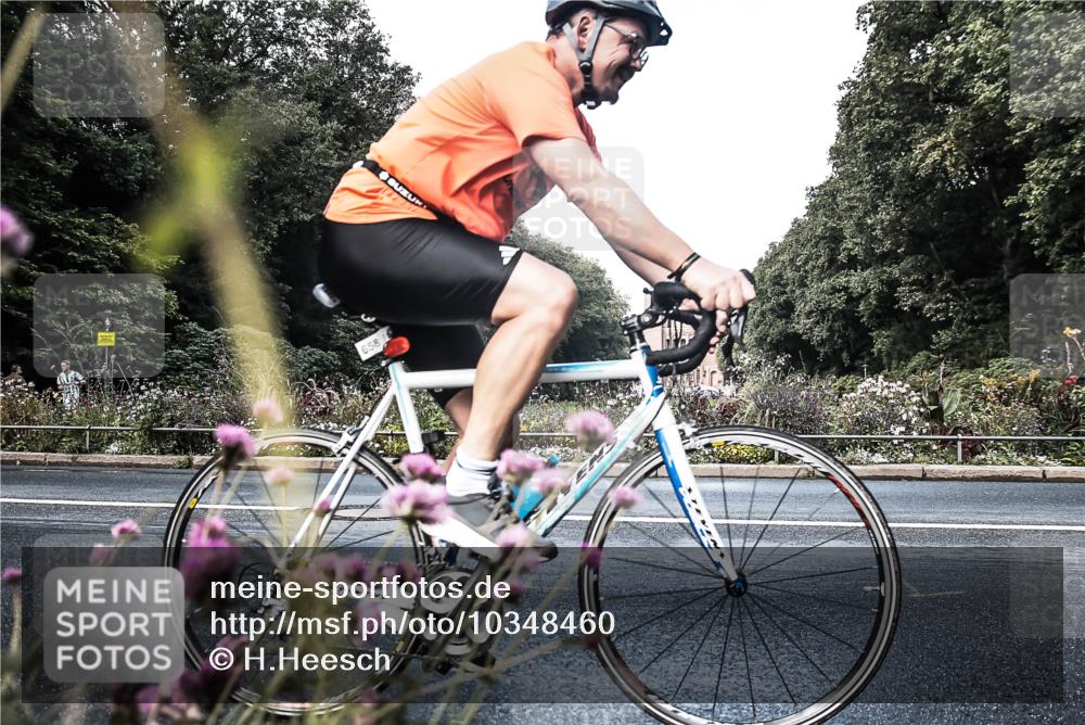 13.09.2026 - Stadtparktriathlon H.Heesch http://msf.ph/oto/10348460 13.09.2026 11:23:23 Radfahren 658, 738, 743, 750, 758 meine-sportfotos.de