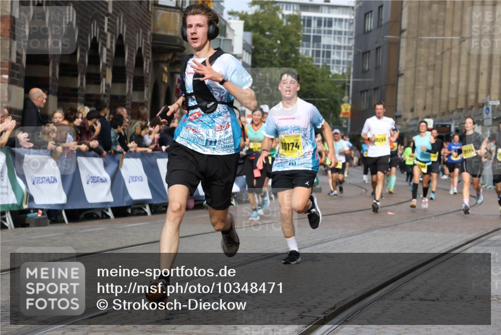 13.09.2026 - 21. swb-Marathon Bremen Strokosch-Dieckow http://msf.ph/oto/10348471 13.09.2026 10:53:53 Ziel 10141, 10222, 10227, 10478, 10479, 10626, 10821, 10838, 10845, 10886, 10905, 11168, 11242, 11379, 11446, 11502, 11590, 11800, 12056, 12119, 12308, 12331, 12341, 13597, 10579, 10822, 10947, 11010, 11206, 11290, 12075, 12244, 12356, 12435, 13531 meine-sportfotos.de