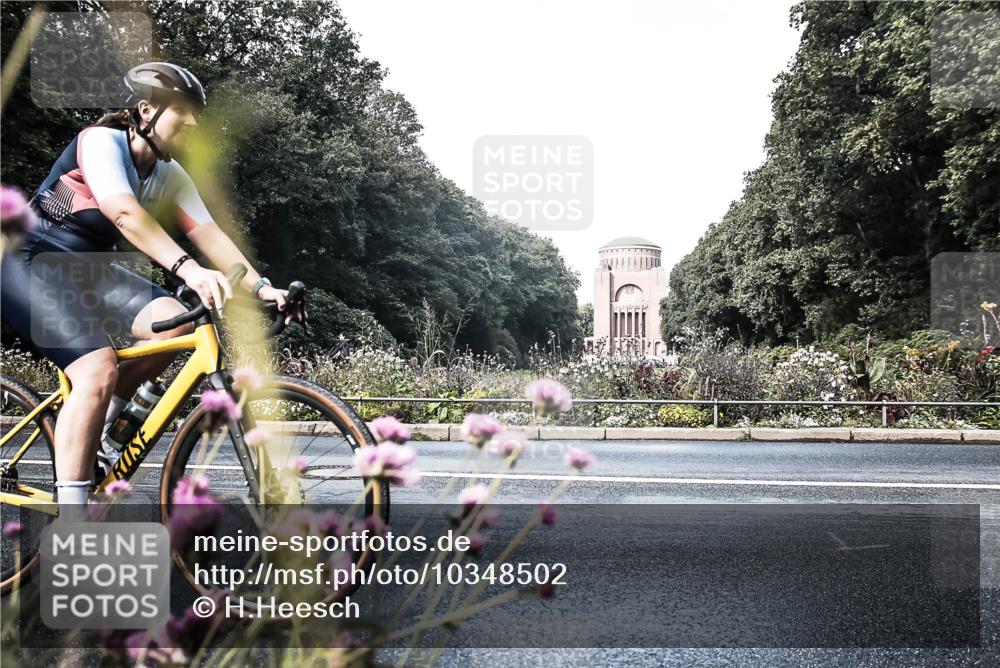 13.09.2026 - Stadtparktriathlon H.Heesch http://msf.ph/oto/10348502 13.09.2026 11:23:47 Radfahren 756, 774 meine-sportfotos.de