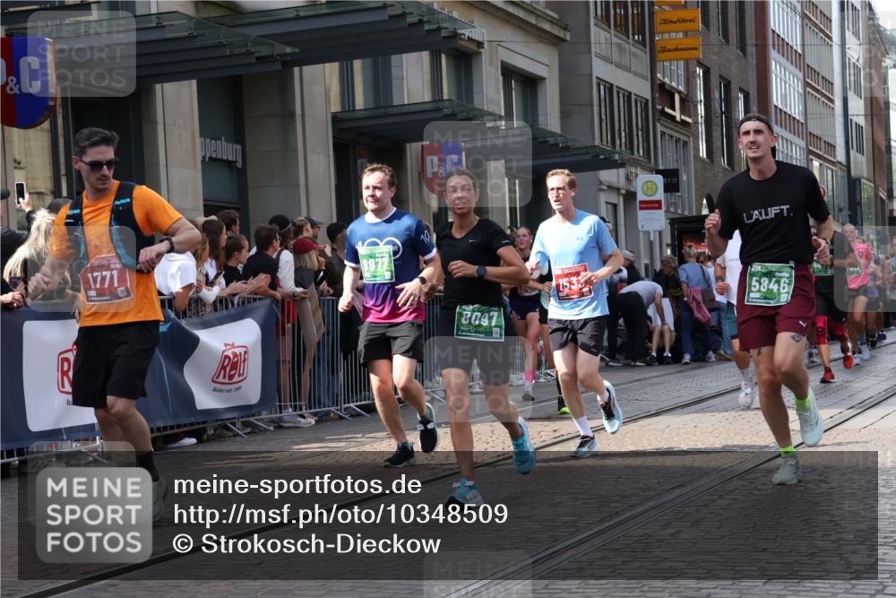 13.09.2026 - 21. swb-Marathon Bremen Strokosch-Dieckow http://msf.ph/oto/10348509 13.09.2026 13:30:53 Ziel 217, 1398, 1479, 1627, 2244, 2513, 2802, 2902, 3396, 3762, 3800, 4477, 4647, 5375, 5673, 5720, 5765, 5846, 5979, 6307, 6419, 6619, 6732, 7001, 7198, 7296, 7359, 7637, 7798, 7812, 7882, 8035, 8097, 8339, 8342, 8382, 8543, 8726, 9147, 9274, 9337, 9822, 9937, 9958, 9962, 9969, 9976, 9977, 13066, 13152, 244, 625, 800, 834, 1189, 1533, 1771, 1841, 1926, 1941, 2369, 2452, 2723, 2985, 3360, 4206, 4251, 4332, 4342, 4425, 4757, 4920, 5551, 5600, 5681, 5802, 7760 meine-sportfotos.de
