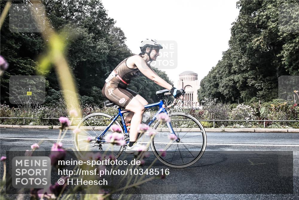 13.09.2026 - Stadtparktriathlon H.Heesch http://msf.ph/oto/10348516 13.09.2026 11:23:57 Radfahren 601, 677, 729, 744 meine-sportfotos.de