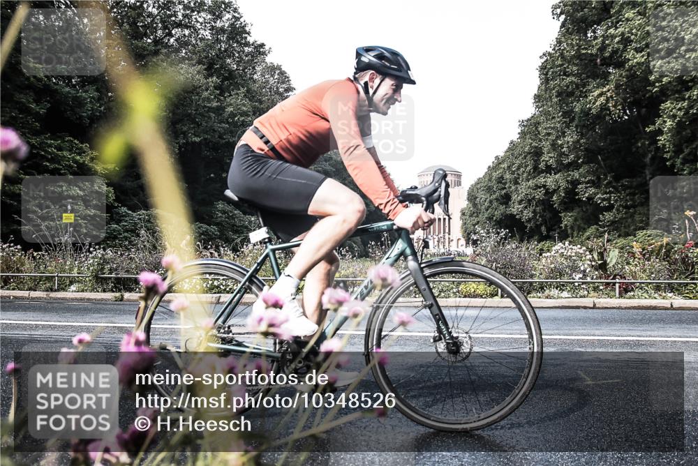 13.09.2026 - Stadtparktriathlon H.Heesch http://msf.ph/oto/10348526 13.09.2026 11:23:59 Radfahren 601, 677, 729 meine-sportfotos.de