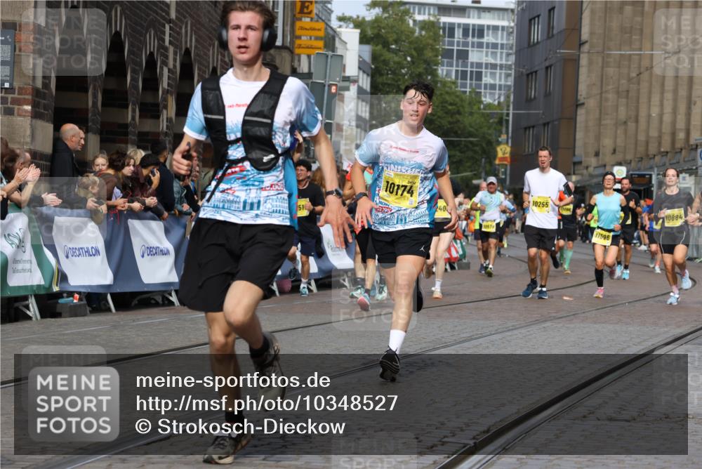 13.09.2026 - 21. swb-Marathon Bremen Strokosch-Dieckow http://msf.ph/oto/10348527 13.09.2026 10:53:54 Ziel 10141, 10174, 10222, 10227, 10478, 10479, 10626, 10821, 10838, 10845, 10886, 10905, 11168, 11242, 11379, 11446, 11502, 11590, 11800, 12056, 12119, 12308, 12331, 12341, 13597, 10579, 10822, 10947, 11010, 11206, 11290, 11329, 12075, 12244, 12356, 12435, 13531 meine-sportfotos.de