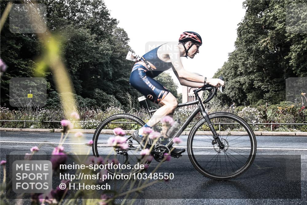 13.09.2026 - Stadtparktriathlon H.Heesch http://msf.ph/oto/10348550 13.09.2026 11:24:27 Radfahren 467, 655, 676, 712 meine-sportfotos.de