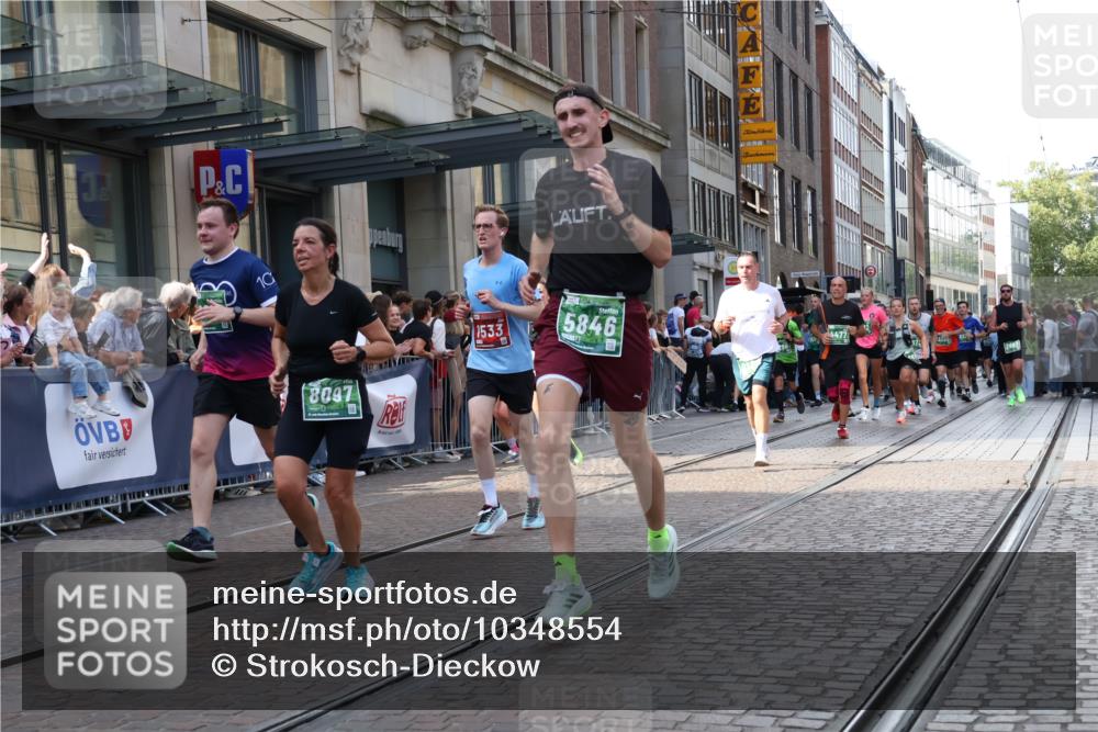 13.09.2026 - 21. swb-Marathon Bremen Strokosch-Dieckow http://msf.ph/oto/10348554 13.09.2026 13:30:54 Ziel 217, 1398, 1479, 1627, 2244, 2513, 2602, 2802, 2902, 3396, 3762, 3800, 4477, 4647, 5375, 5673, 5720, 5765, 5846, 5979, 6307, 6419, 6619, 6732, 7001, 7198, 7296, 7359, 7637, 7798, 7812, 7882, 8035, 8097, 8339, 8342, 8382, 8543, 8726, 9147, 9274, 9337, 9822, 9937, 9958, 9962, 9969, 9976, 9977, 13066, 13152, 244, 625, 800, 834, 1189, 1533, 1771, 1841, 1926, 1941, 2369, 2452, 2723, 2985, 3360, 4206, 4251, 4332, 4342, 4425, 4757, 4920, 5551, 5600, 5681, 5802, 6307, 7760, 8543 meine-sportfotos.de