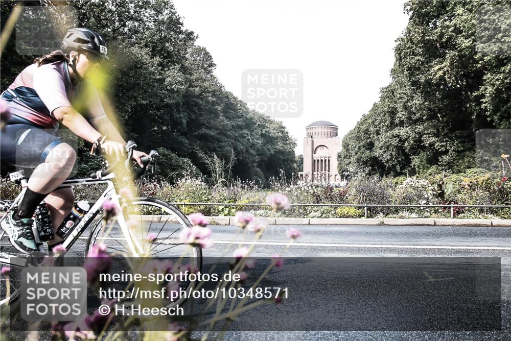 13.09.2026 - Stadtparktriathlon H.Heesch http://msf.ph/oto/10348571 13.09.2026 11:24:39 Radfahren 722, 739, 762, 779, 795, 1799 meine-sportfotos.de
