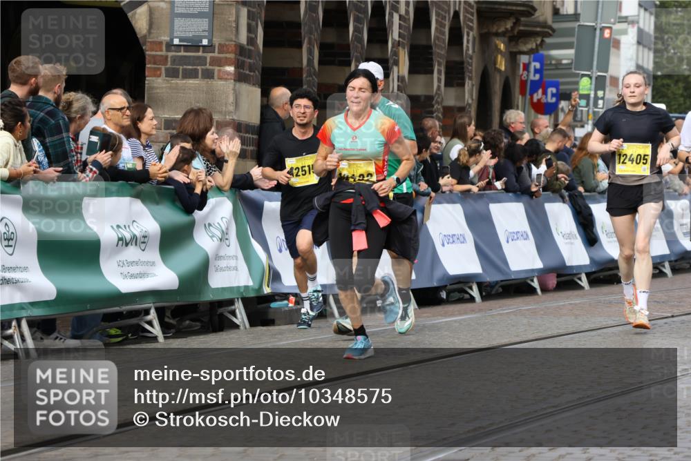 13.09.2026 - 21. swb-Marathon Bremen Strokosch-Dieckow http://msf.ph/oto/10348575 13.09.2026 10:53:56 Ziel 10141, 10174, 10222, 10227, 10478, 10479, 10626, 10821, 10838, 10845, 10886, 10905, 11242, 11446, 11502, 11590, 11800, 11950, 12056, 12119, 12308, 12331, 12341, 13597, 10822, 10947, 11010, 11290, 11329, 11361, 11765, 11998, 12356, 12435, 13531 meine-sportfotos.de