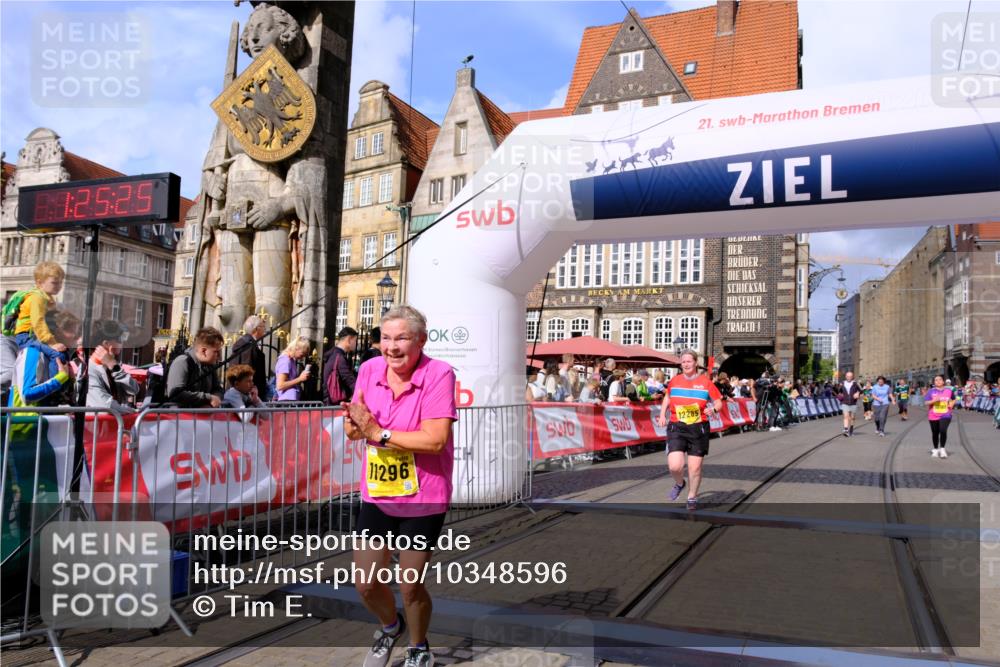 13.09.2026 - 21. swb-Marathon Bremen Tim E. http://msf.ph/oto/10348596 13.09.2026 11:20:42 Ziel 10161, 11296, 11541, 11980, 12285, 12374 meine-sportfotos.de