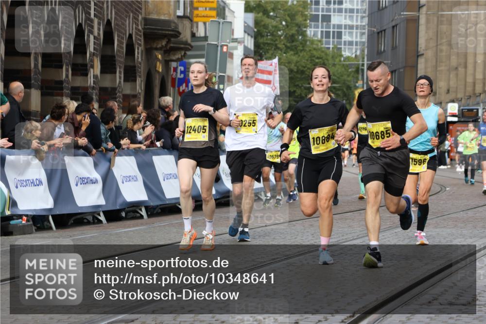13.09.2026 - 21. swb-Marathon Bremen Strokosch-Dieckow http://msf.ph/oto/10348641 13.09.2026 10:53:57 Ziel 10141, 10174, 10222, 10227, 10478, 10479, 10626, 10838, 10845, 10886, 10905, 11242, 11446, 11502, 11590, 11800, 11950, 12056, 12119, 12308, 12331, 12341, 13597, 10822, 10947, 10996, 11010, 11290, 11329, 11361, 11765, 11998, 12356, 12435, 13531 meine-sportfotos.de