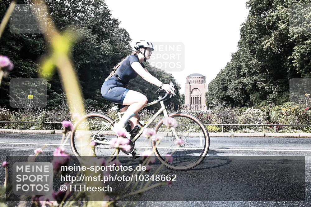 13.09.2026 - Stadtparktriathlon H.Heesch http://msf.ph/oto/10348662 13.09.2026 11:25:13 Radfahren 639, 684, 736, 770, 819 meine-sportfotos.de
