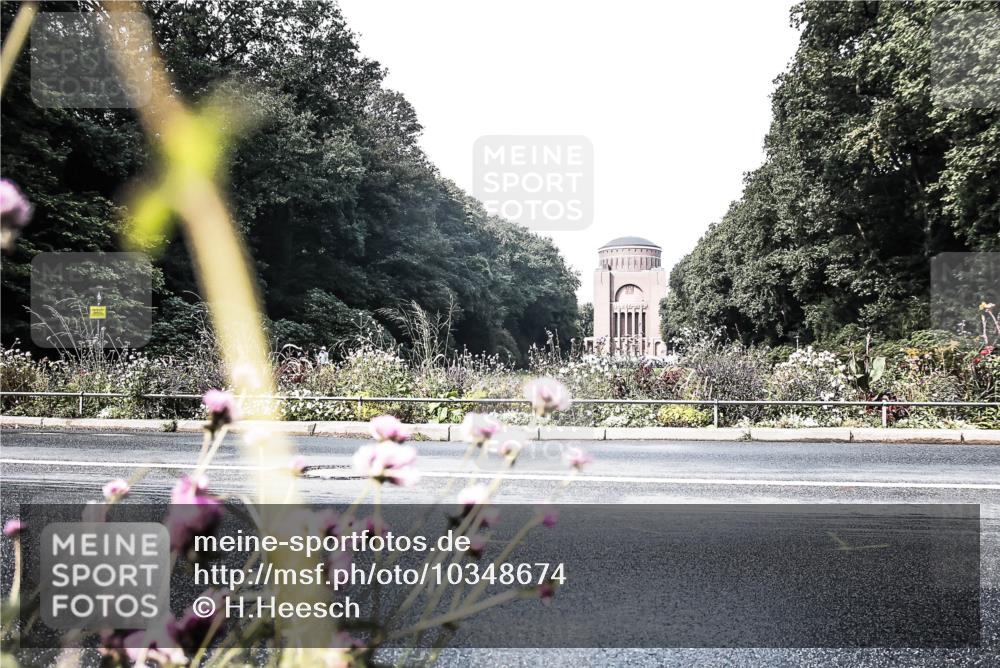 13.09.2026 - Stadtparktriathlon H.Heesch http://msf.ph/oto/10348674 13.09.2026 11:25:17 Radfahren 736, 770, 794, 819 meine-sportfotos.de