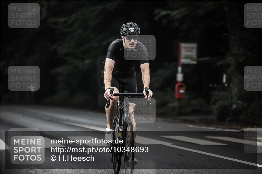 13.09.2026 - Stadtparktriathlon H.Heesch http://msf.ph/oto/10348693 13.09.2026 10:59:31 Radfahren 481, 599, 626 meine-sportfotos.de