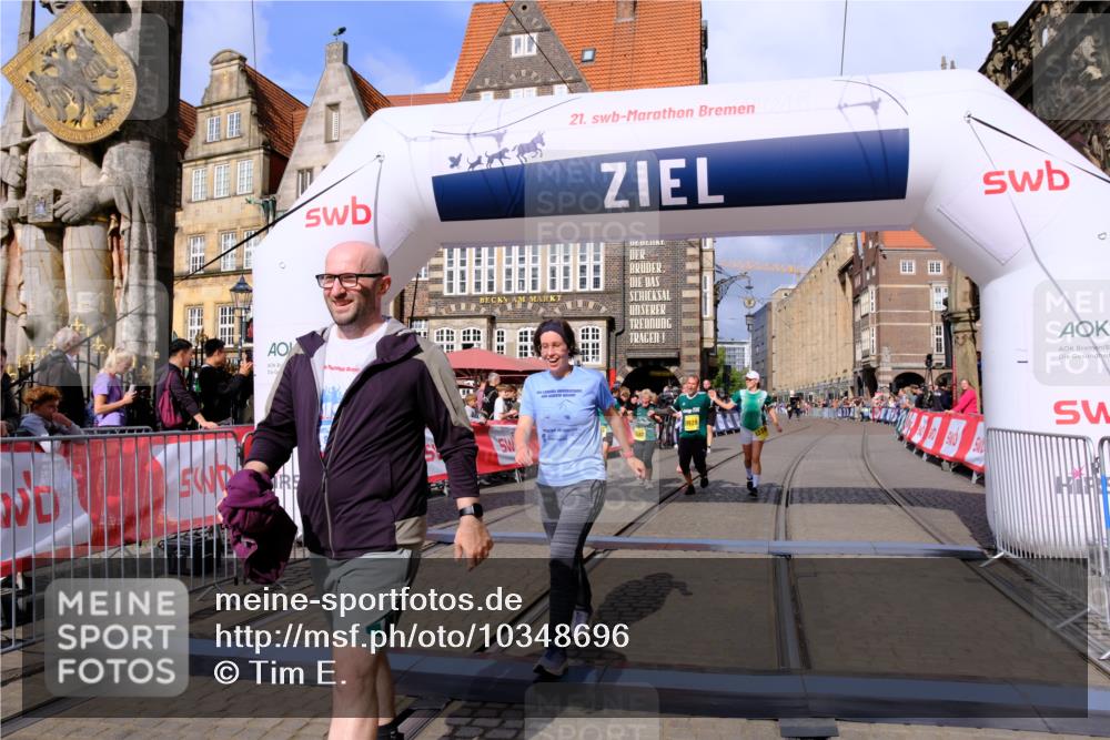 13.09.2026 - 21. swb-Marathon Bremen Tim E. http://msf.ph/oto/10348696 13.09.2026 11:20:52 Ziel 10161, 11296, 11529, 11530, 11541, 11675, 11980, 12153, 12285, 12316, 12317 meine-sportfotos.de