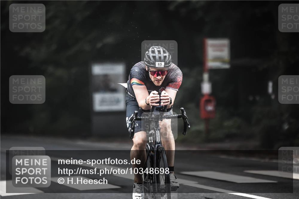 13.09.2026 - Stadtparktriathlon H.Heesch http://msf.ph/oto/10348698 13.09.2026 09:14:18 Radfahren 51, 56, 64, 65, 84, 114, 158 meine-sportfotos.de