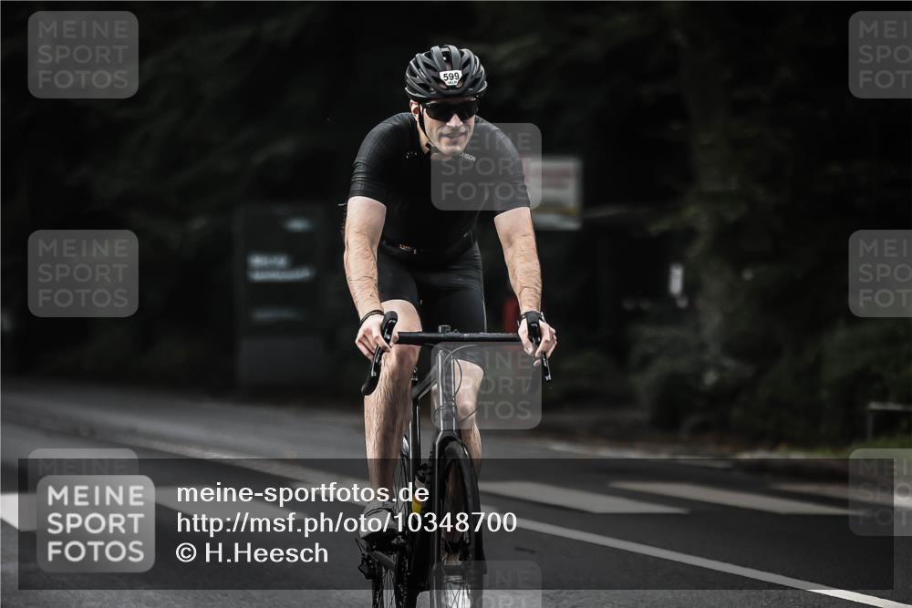 13.09.2026 - Stadtparktriathlon H.Heesch http://msf.ph/oto/10348700 13.09.2026 10:59:32 Radfahren 481, 490, 599, 626 meine-sportfotos.de