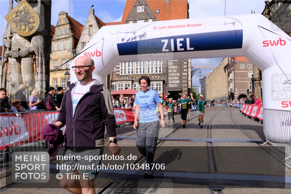 13.09.2026 - 21. swb-Marathon Bremen Tim E. http://msf.ph/oto/10348706 13.09.2026 11:20:53 Ziel 10161, 11529, 11530, 11541, 11675, 11980, 12153, 12285, 12316, 12317 meine-sportfotos.de