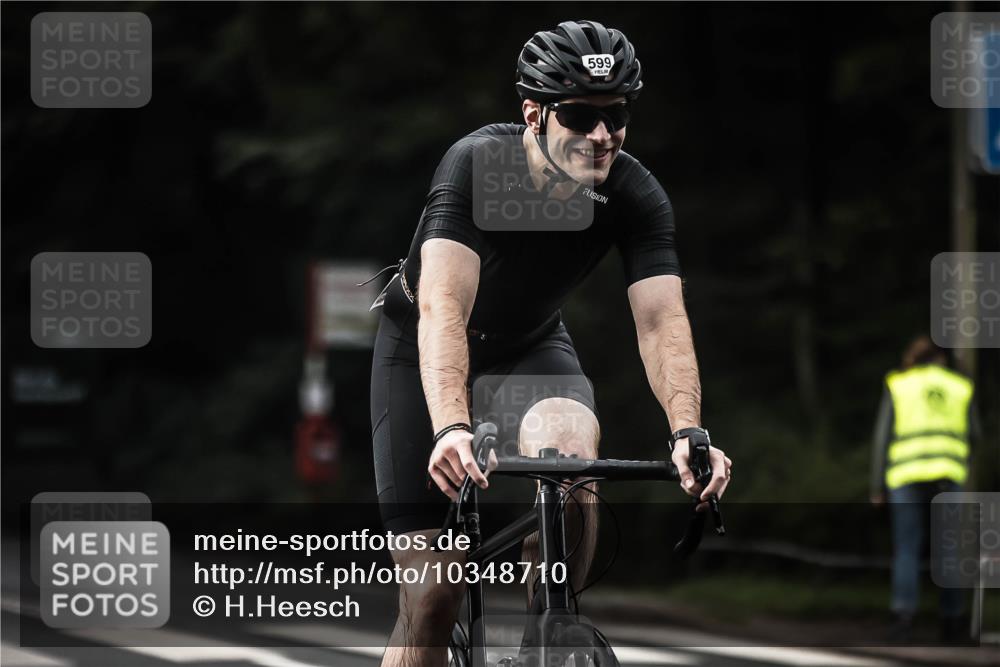 13.09.2026 - Stadtparktriathlon H.Heesch http://msf.ph/oto/10348710 13.09.2026 10:59:32 Radfahren 481, 490, 599, 626 meine-sportfotos.de