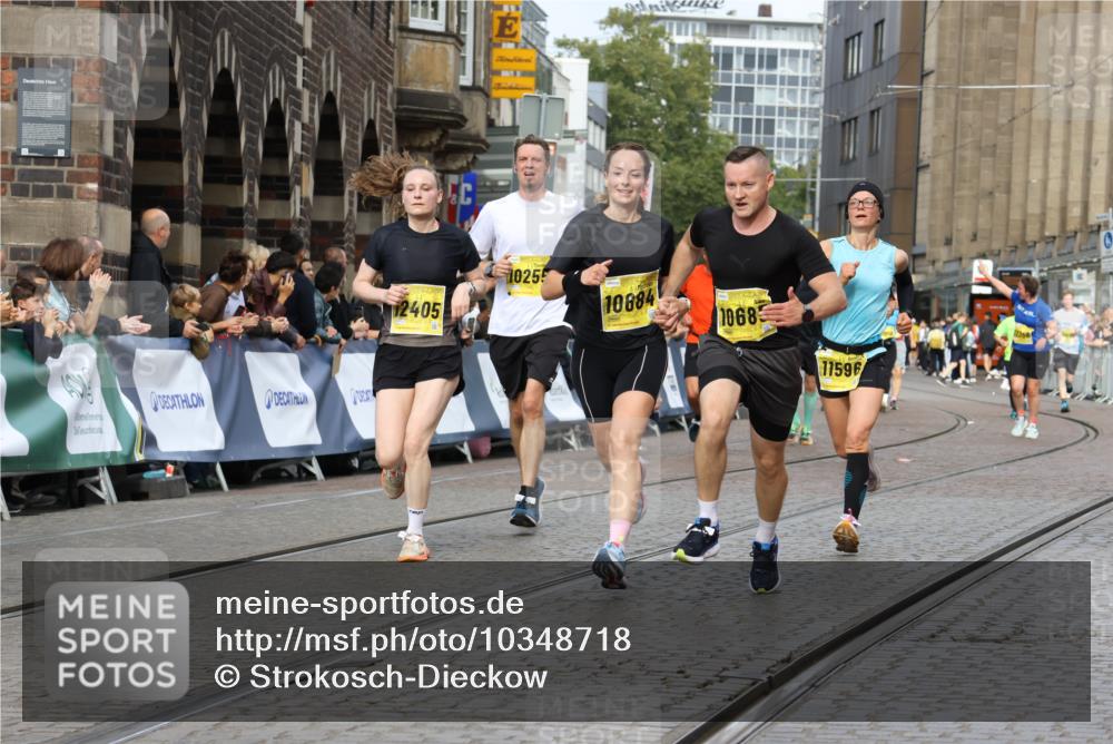 13.09.2026 - 21. swb-Marathon Bremen Strokosch-Dieckow http://msf.ph/oto/10348718 13.09.2026 10:53:58 Ziel 10141, 10174, 10222, 10227, 10478, 10479, 10626, 10684, 10838, 10845, 10886, 10905, 11242, 11446, 11502, 11590, 11800, 11950, 12056, 12119, 12308, 12331, 12341, 13597, 10822, 10947, 10996, 11010, 11290, 11329, 11361, 11765, 11998, 13531 meine-sportfotos.de
