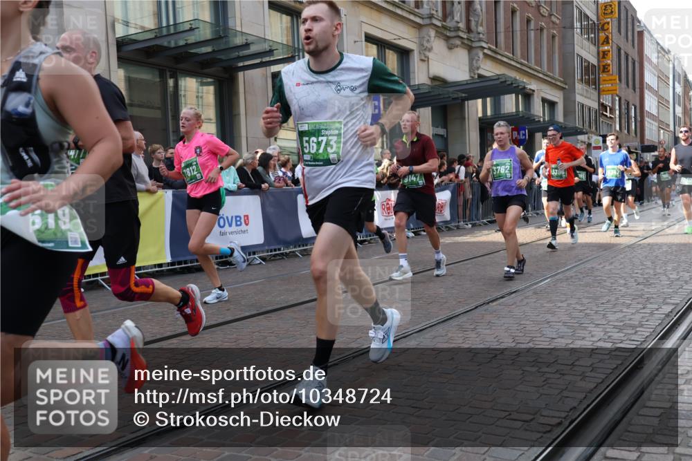 13.09.2026 - 21. swb-Marathon Bremen Strokosch-Dieckow http://msf.ph/oto/10348724 13.09.2026 13:30:59 Ziel 217, 922, 1398, 1627, 2244, 2513, 2602, 2707, 2802, 3152, 3343, 3392, 3396, 3579, 3762, 3800, 4477, 4647, 5375, 5504, 5673, 5720, 5765, 5846, 5979, 6147, 6419, 6619, 6732, 6968, 7001, 7296, 7359, 7637, 7812, 7882, 8035, 8097, 8239, 8339, 8342, 8382, 8726, 9147, 9274, 9337, 9822, 9969, 9977, 13066, 244, 800, 834, 1189, 1479, 1533, 1771, 1841, 1926, 1941, 2369, 2452, 2723, 2902, 2985, 3360, 4251, 4920, 5600, 5681, 5802, 6307, 7198, 7760, 7798, 8543 meine-sportfotos.de
