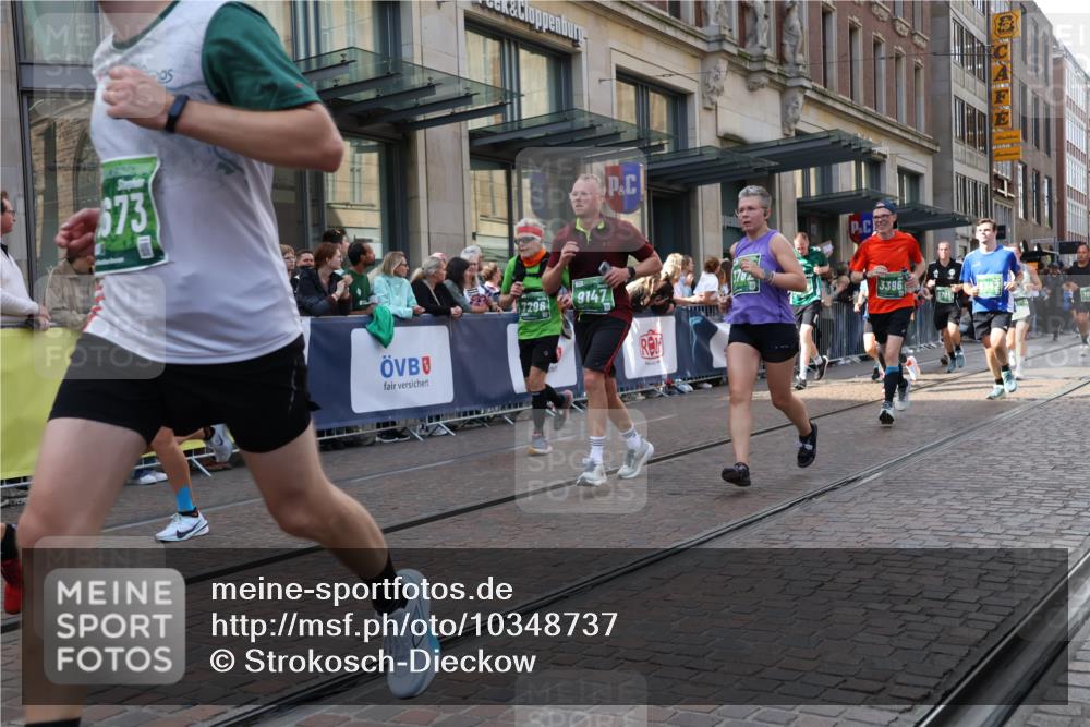13.09.2026 - 21. swb-Marathon Bremen Strokosch-Dieckow http://msf.ph/oto/10348737 13.09.2026 13:31:00 Ziel 217, 922, 1398, 1627, 2244, 2513, 2602, 2707, 2802, 3152, 3343, 3392, 3396, 3579, 3762, 3800, 4258, 4477, 4647, 5375, 5504, 5673, 5720, 5765, 5846, 5979, 6147, 6419, 6619, 6732, 6968, 6971, 7001, 7296, 7359, 7637, 7812, 7882, 8035, 8097, 8239, 8339, 8342, 8382, 8726, 9147, 9155, 9274, 9337, 9822, 9969, 9977, 13066, 244, 800, 834, 1189, 1479, 1533, 1771, 1841, 1926, 1941, 2369, 2902, 2985, 3360, 3800, 4251, 4920, 5600, 5681, 5802, 6307, 7198, 7760, 7798, 8543 meine-sportfotos.de