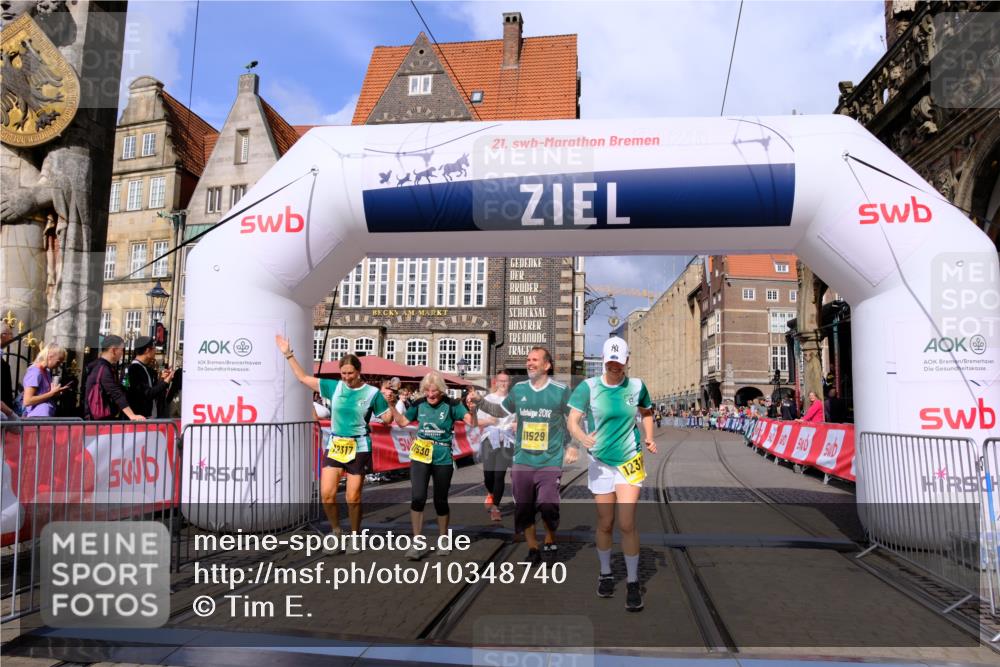 13.09.2026 - 21. swb-Marathon Bremen Tim E. http://msf.ph/oto/10348740 13.09.2026 11:20:56 Ziel 10161, 11529, 11530, 11541, 11675, 11980, 12153, 12316, 12317 meine-sportfotos.de