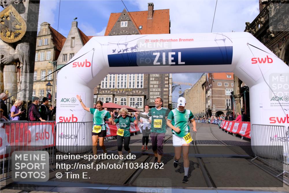 13.09.2026 - 21. swb-Marathon Bremen Tim E. http://msf.ph/oto/10348762 13.09.2026 11:20:56 Ziel 10161, 11529, 11530, 11541, 11675, 11980, 12153, 12316, 12317 meine-sportfotos.de