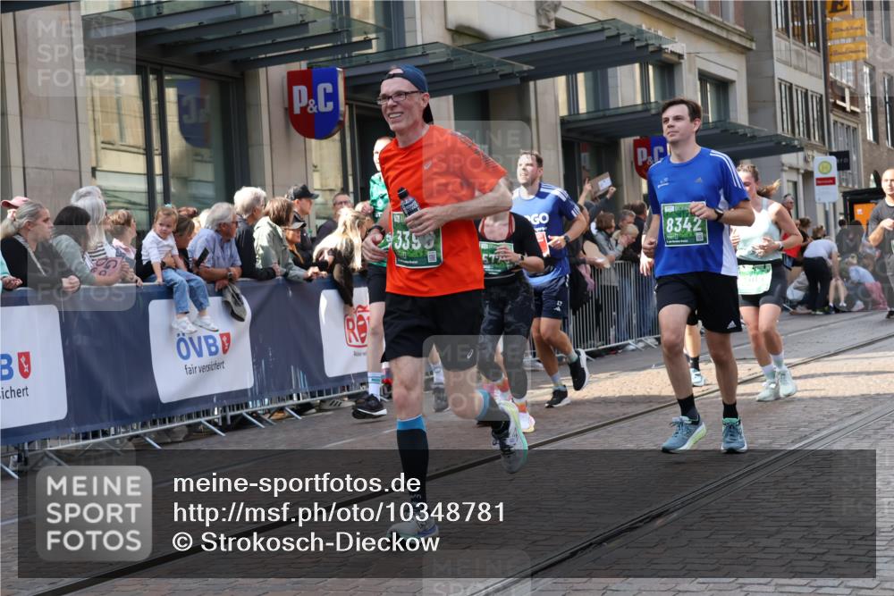 13.09.2026 - 21. swb-Marathon Bremen Strokosch-Dieckow http://msf.ph/oto/10348781 13.09.2026 13:31:01 Ziel 217, 922, 1398, 1627, 2244, 2513, 2602, 2707, 2802, 3152, 3343, 3392, 3396, 3579, 3762, 4258, 4477, 4647, 5375, 5504, 5673, 5720, 5765, 5846, 5979, 6147, 6419, 6619, 6732, 6968, 6971, 7001, 7296, 7359, 7812, 7882, 8035, 8097, 8239, 8339, 8342, 8382, 8726, 9147, 9155, 9274, 9337, 9822, 9969, 9977, 13066, 244, 800, 834, 1189, 1479, 1533, 1771, 1841, 1926, 1941, 2369, 2802, 2902, 2985, 3360, 3800, 4251, 4920, 5600, 5681, 5802, 6307, 7198, 7760, 7798, 8543 meine-sportfotos.de