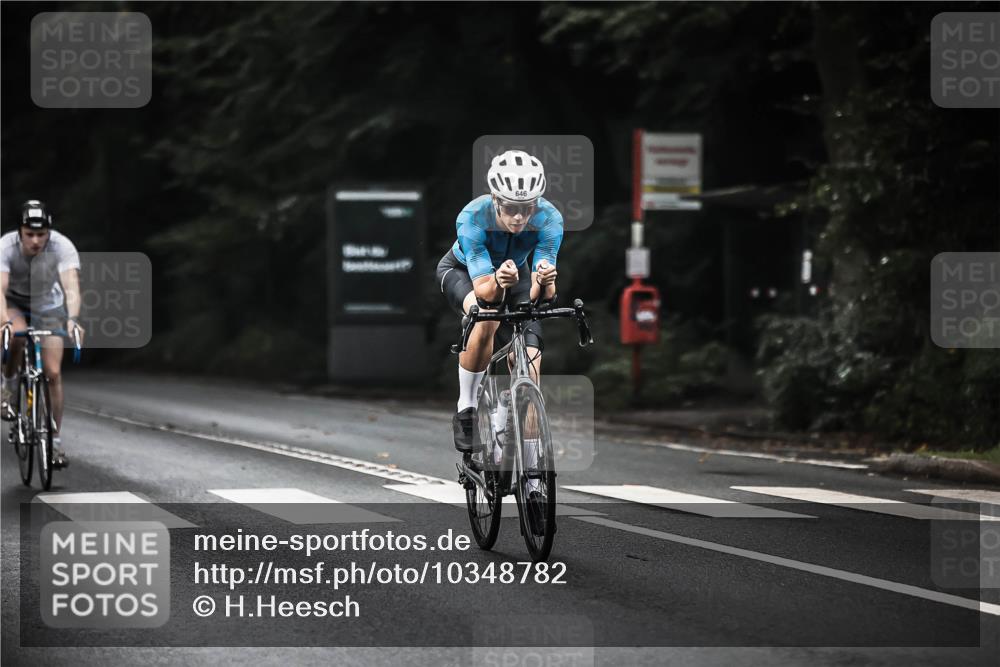13.09.2026 - Stadtparktriathlon H.Heesch http://msf.ph/oto/10348782 13.09.2026 10:59:42 Radfahren 469, 490, 550, 584, 626, 629, 641, 646, 649 meine-sportfotos.de