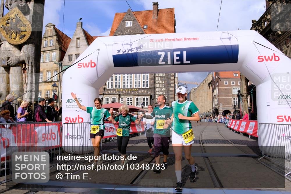 13.09.2026 - 21. swb-Marathon Bremen Tim E. http://msf.ph/oto/10348783 13.09.2026 11:20:56 Ziel 10161, 11529, 11530, 11541, 11675, 11980, 12153, 12316, 12317 meine-sportfotos.de