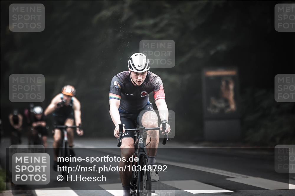 13.09.2026 - Stadtparktriathlon H.Heesch http://msf.ph/oto/10348792 13.09.2026 09:14:28 Radfahren 23, 49, 51, 64, 106, 123, 143, 198 meine-sportfotos.de