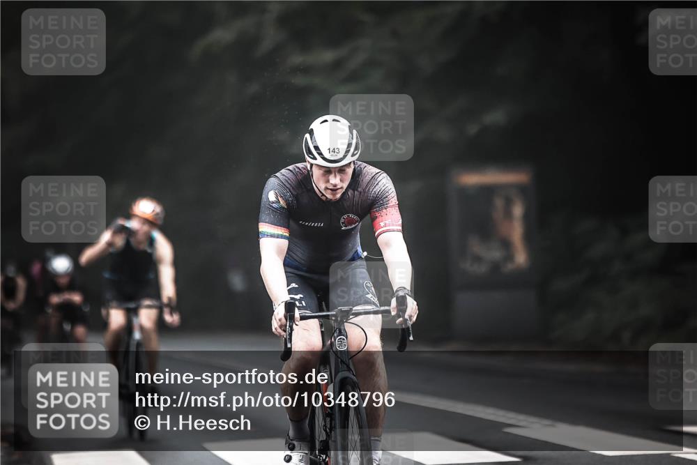 13.09.2026 - Stadtparktriathlon H.Heesch http://msf.ph/oto/10348796 13.09.2026 09:14:28 Radfahren 23, 49, 51, 64, 106, 123, 143, 198 meine-sportfotos.de