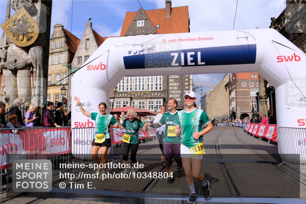 13.09.2026 - 21. swb-Marathon Bremen Tim E. http://msf.ph/oto/10348804 13.09.2026 11:20:56 Ziel 10161, 11529, 11530, 11541, 11675, 11980, 12153, 12316, 12317 meine-sportfotos.de