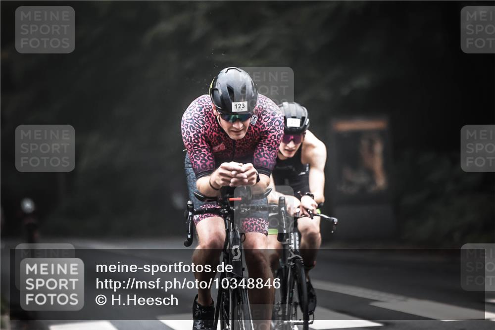 13.09.2026 - Stadtparktriathlon H.Heesch http://msf.ph/oto/10348846 13.09.2026 09:14:31 Radfahren 23, 49, 106, 123, 143, 178, 198 meine-sportfotos.de