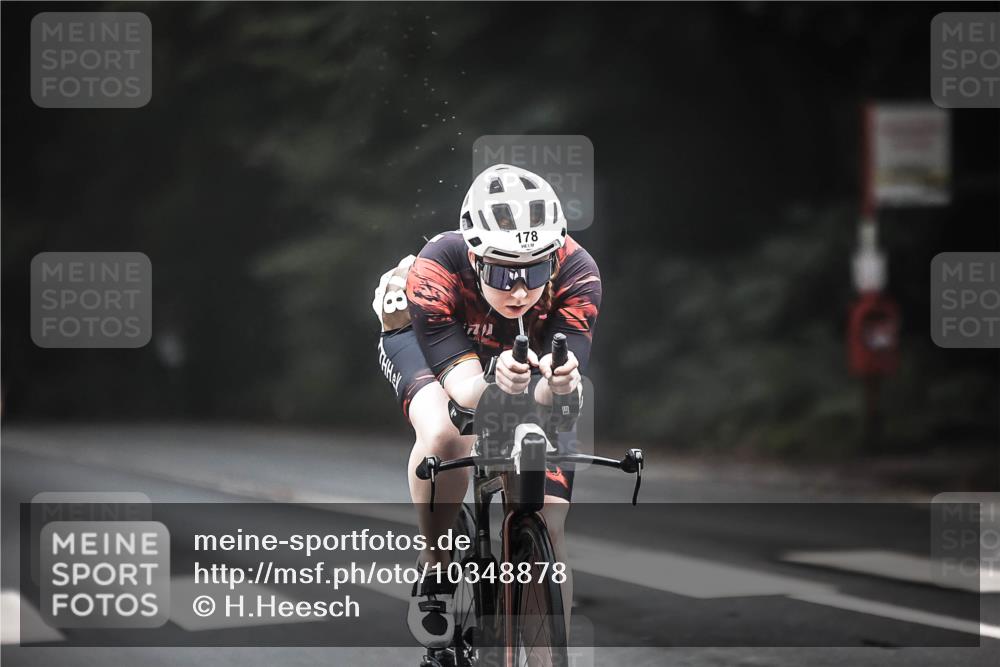 13.09.2026 - Stadtparktriathlon H.Heesch http://msf.ph/oto/10348878 13.09.2026 09:14:37 Radfahren 23, 81, 123, 178, 201 meine-sportfotos.de