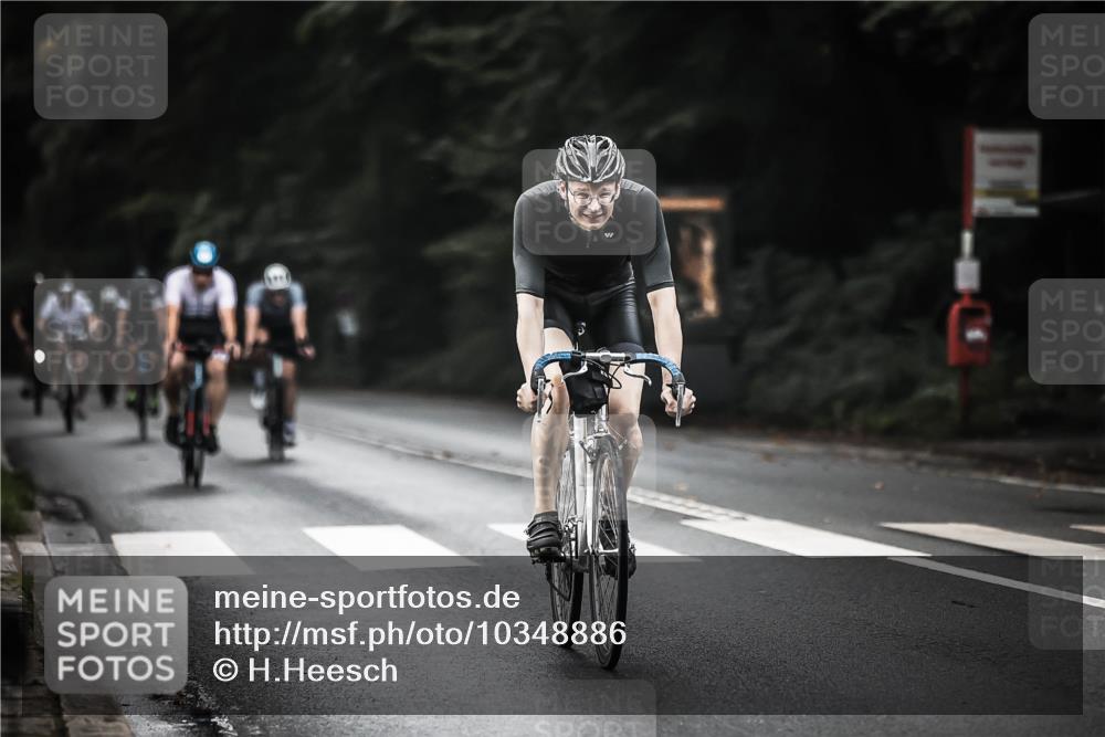 13.09.2026 - Stadtparktriathlon H.Heesch http://msf.ph/oto/10348886 13.09.2026 10:59:50 Radfahren 469, 518, 550, 575, 584, 606, 678, 699 meine-sportfotos.de