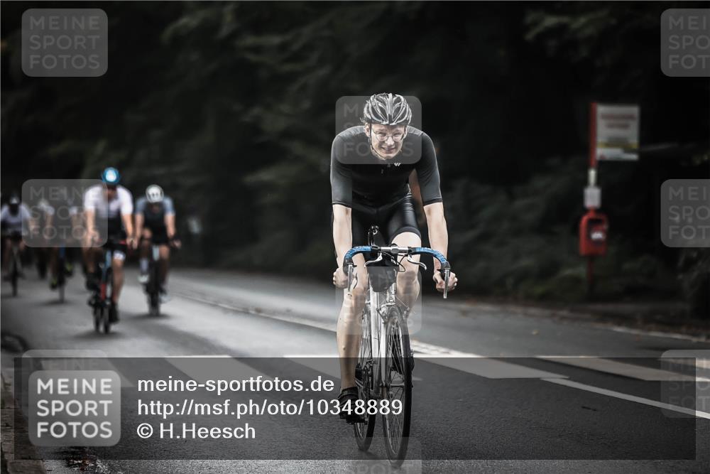 13.09.2026 - Stadtparktriathlon H.Heesch http://msf.ph/oto/10348889 13.09.2026 10:59:51 Radfahren 451, 469, 518, 550, 575, 584, 606, 662, 678, 699 meine-sportfotos.de