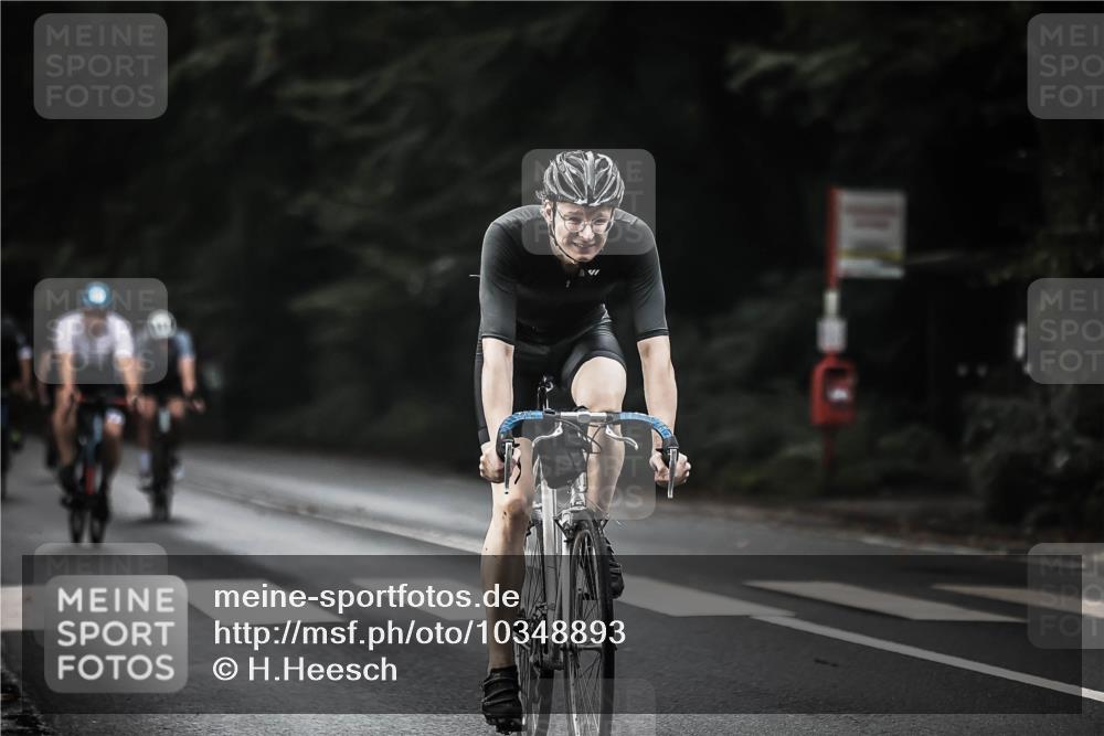 13.09.2026 - Stadtparktriathlon H.Heesch http://msf.ph/oto/10348893 13.09.2026 10:59:51 Radfahren 451, 469, 518, 550, 575, 584, 606, 662, 678, 699 meine-sportfotos.de