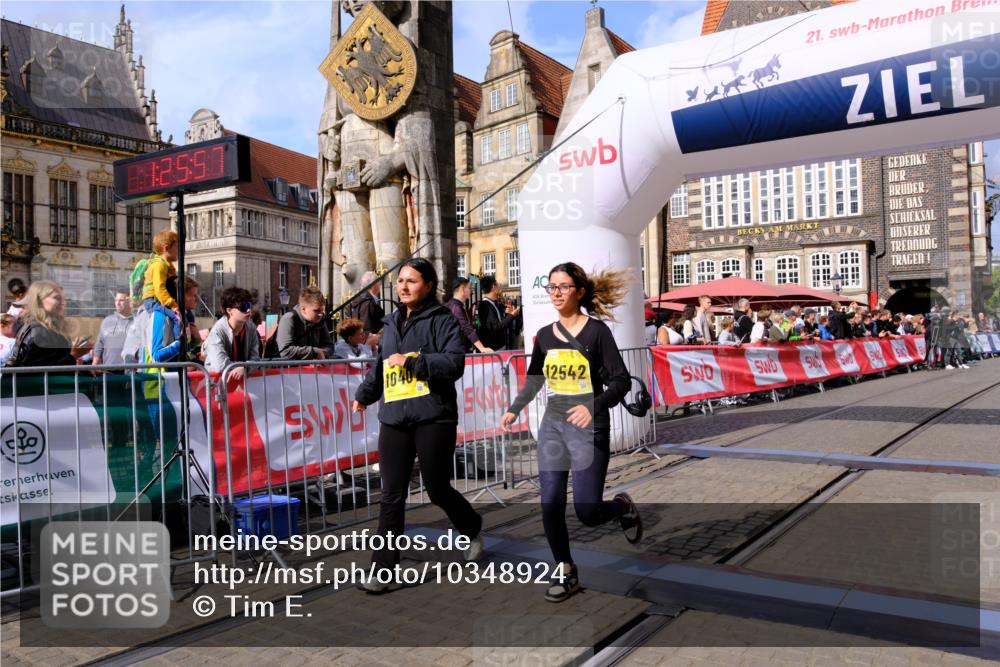 13.09.2026 - 21. swb-Marathon Bremen Tim E. http://msf.ph/oto/10348924 13.09.2026 11:21:14 Ziel 10407, 12542 meine-sportfotos.de