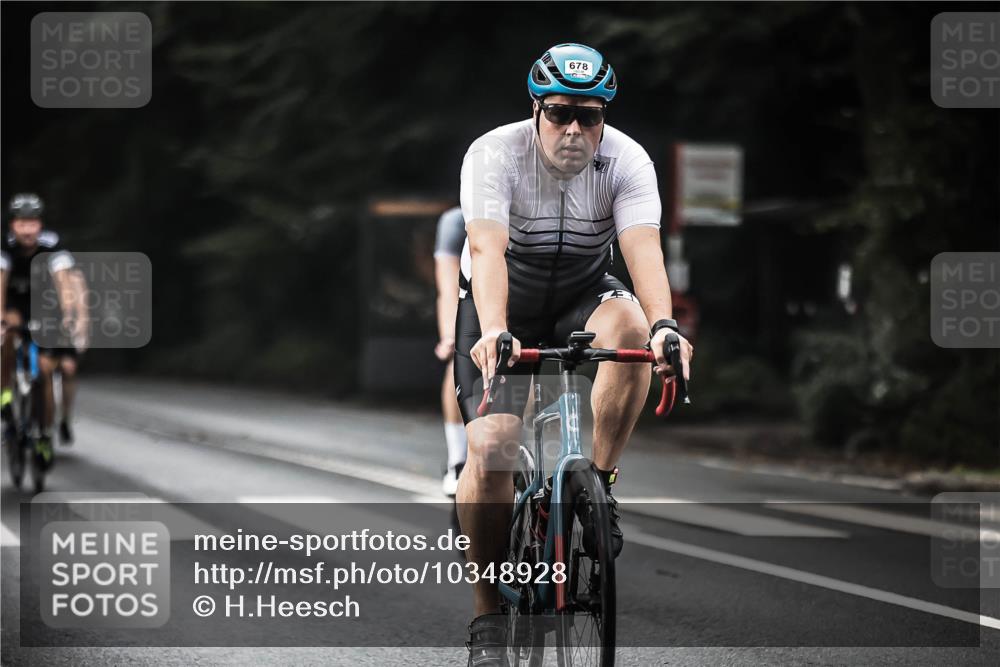 13.09.2026 - Stadtparktriathlon H.Heesch http://msf.ph/oto/10348928 13.09.2026 10:59:53 Radfahren 451, 469, 518, 555, 575, 584, 606, 662, 678, 699 meine-sportfotos.de