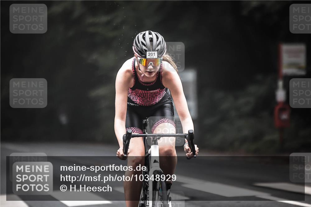 13.09.2026 - Stadtparktriathlon H.Heesch http://msf.ph/oto/10348929 13.09.2026 09:14:40 Radfahren 81, 178, 201 meine-sportfotos.de