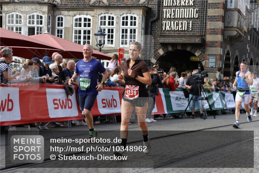 13.09.2026 - 21. swb-Marathon Bremen Strokosch-Dieckow http://msf.ph/oto/10348962 13.09.2026 13:28:57 Ziel 613, 1239, 1914, 2764, 2891, 3028, 3348, 4102, 4250, 4564, 5683, 6914, 6957, 7263, 7527, 8483, 8938, 9176, 13012, 394, 565, 687, 745, 936, 1274, 1688, 2070, 2223, 3938, 4590, 5225, 7361, 8984, 9661 meine-sportfotos.de