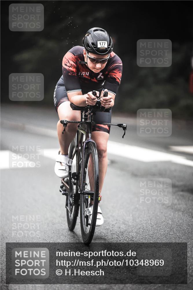 13.09.2026 - Stadtparktriathlon H.Heesch http://msf.ph/oto/10348969 13.09.2026 09:14:56 Radfahren 177, 184 meine-sportfotos.de