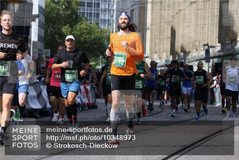 13.09.2026 - 21. swb-Marathon Bremen Strokosch-Dieckow http://msf.ph/oto/10348973 13.09.2026 13:32:50 Ziel 1437, 1687, 2292, 2293, 2611, 2910, 2992, 3354, 3402, 3429, 3441, 3878, 4263, 4323, 4380, 4471, 4655, 4835, 4862, 5281, 5398, 6518, 6583, 6593, 6760, 6781, 6900, 7150, 7173, 7572, 7990, 8957, 9040, 9151, 9175, 9283, 9719, 9779, 13208, 13244, 891, 1532, 2440, 2638, 2959, 3167, 3404, 3710, 3773, 3902, 4194, 4233, 4659, 5090, 5410, 5706, 5749, 5981, 6018, 6941, 7756, 7788, 9292, 9406, 9745, 9829, 10048, 13019, 13039, 13092, 13093, 13146, 13164, 13234, 13247 meine-sportfotos.de