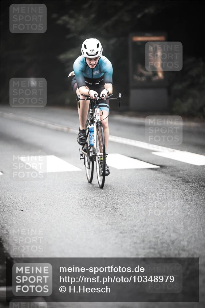 13.09.2026 - Stadtparktriathlon H.Heesch http://msf.ph/oto/10348979 13.09.2026 09:14:58 Radfahren 177, 184 meine-sportfotos.de